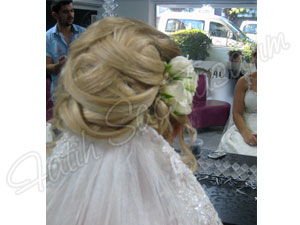 Çiçekli gelin başı modeli