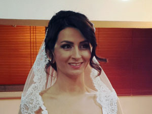 Dağınık topuz gelin başı modeli
