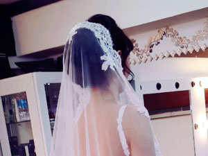 Dağınık topuz gelin başı modeli