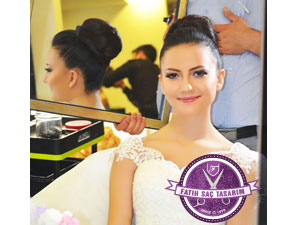 Taşlı ve taçlı gelin başı modeli