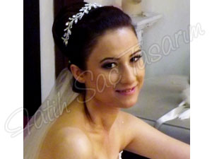 Taşlı ve taçlı gelin başı modeli