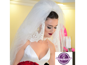 Taşlı ve taçlı gelin başı modeli